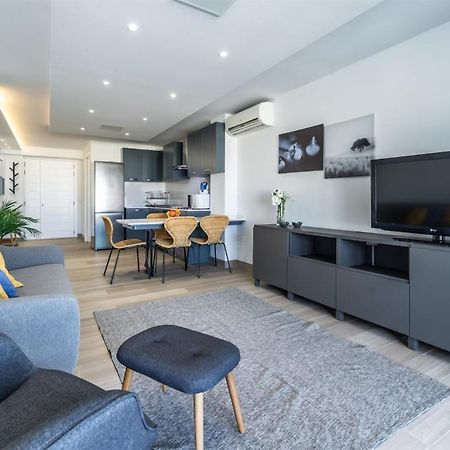 Deluxe Seaview Apartment Saint Julian's ภายนอก รูปภาพ