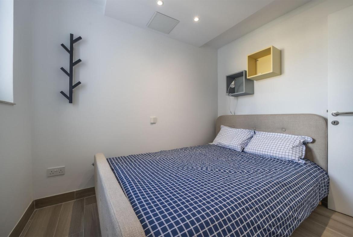 Deluxe Seaview Apartment Saint Julian's ภายนอก รูปภาพ